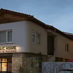 Mosaic Hostel *