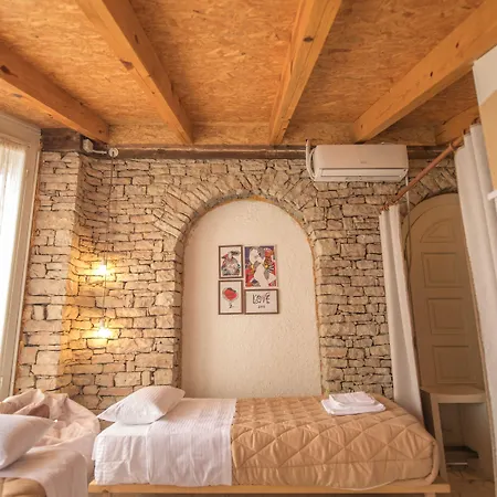Hostel Mosaic
