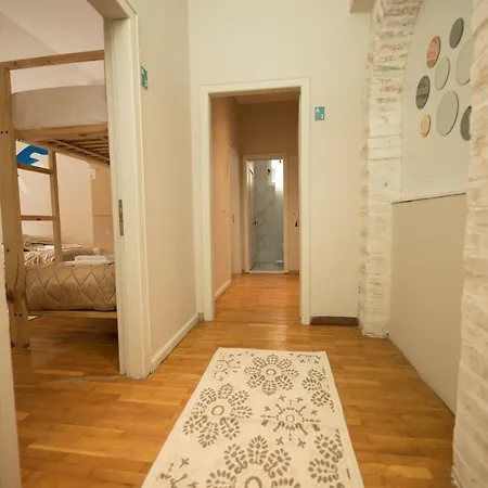 Hostel Mosaic *