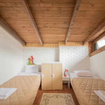 Mosaic Hostel *