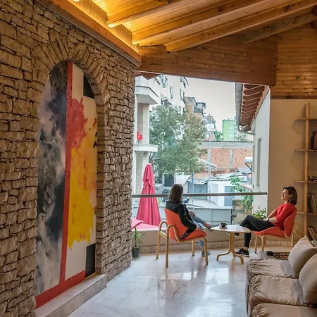 Hostel Mosaic Tiran