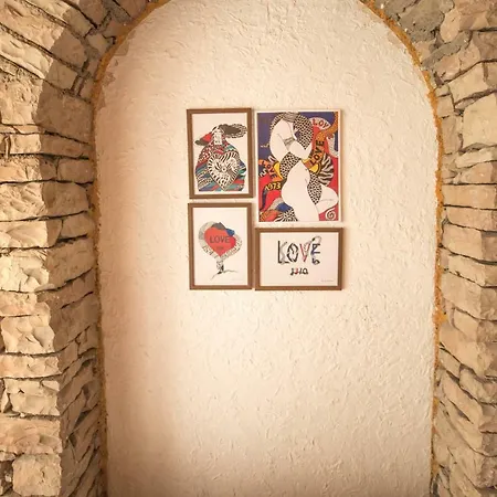 Hostel Mosaic Tiran